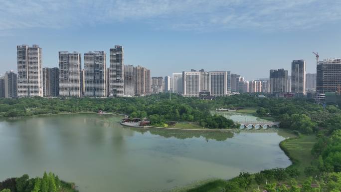 4K正版-航拍赣州城市中央公园拱桥景观