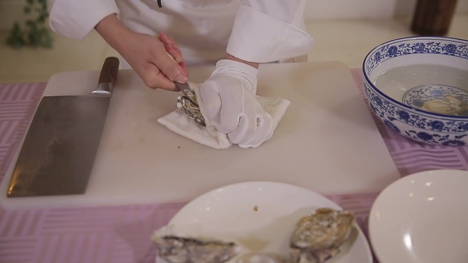 【镜头合集】厨师开生蚝牡蛎  (3)