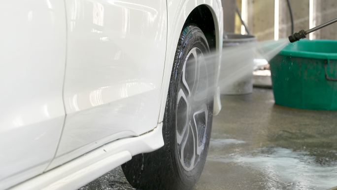 在car care洗车的特写镜头和慢镜头