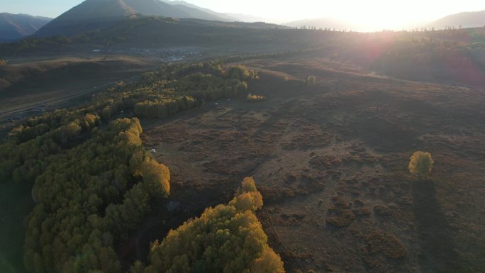 新疆阿勒泰禾木秋景