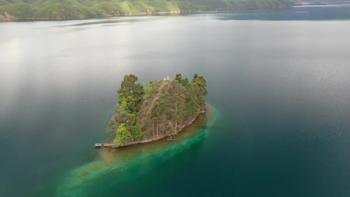 原创 凉山州盐源县泸沽湖洛克岛自然风光