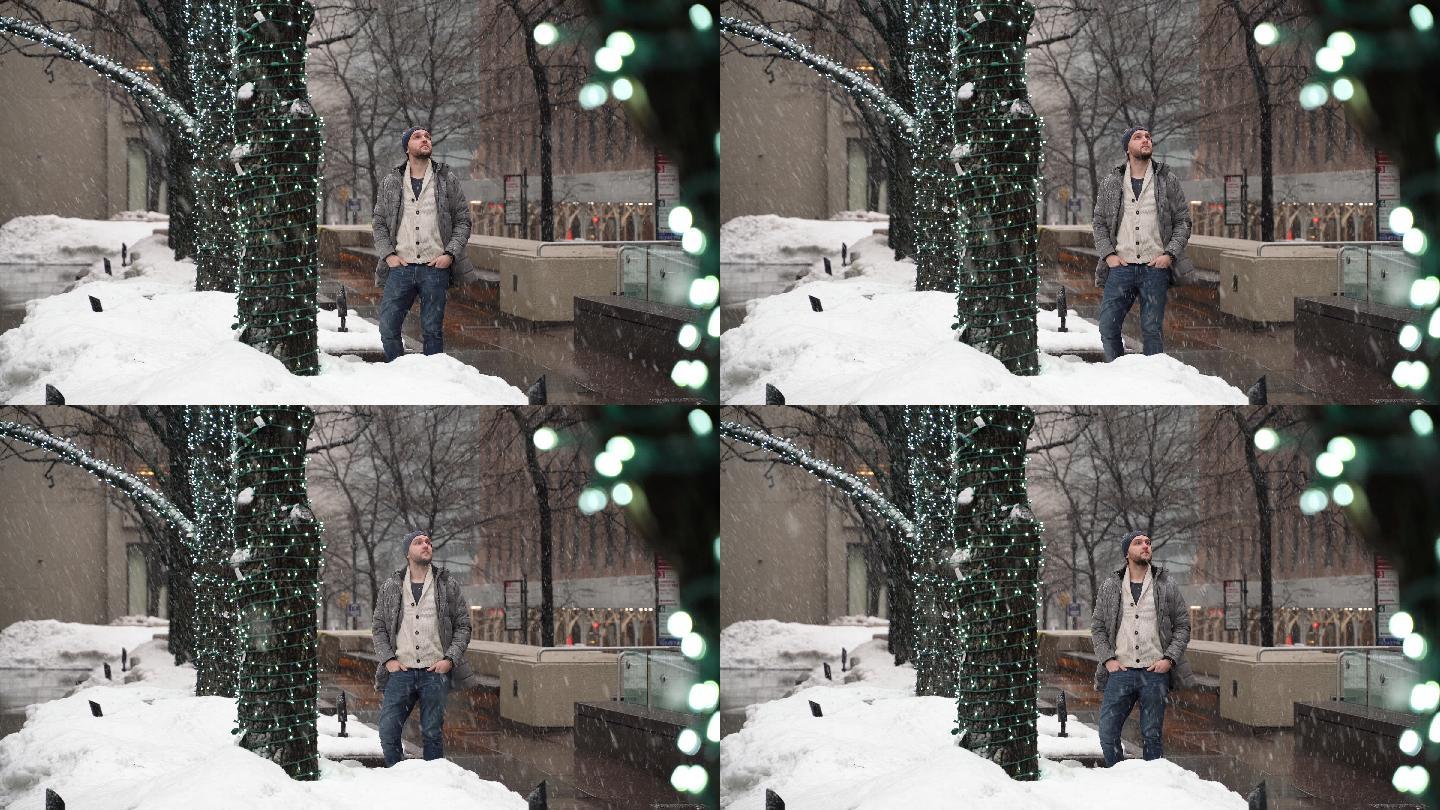 站在雪中的男子