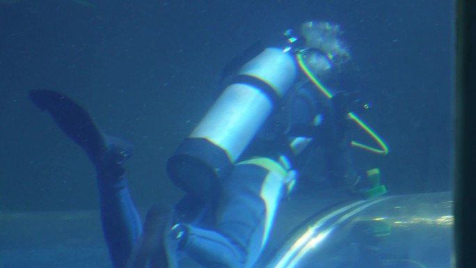 潜水员氧气瓶氧气管海洋作业 (9)