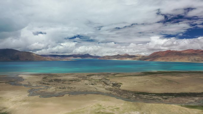 原创 西藏日喀则佩枯措湖泊自然风光航拍
