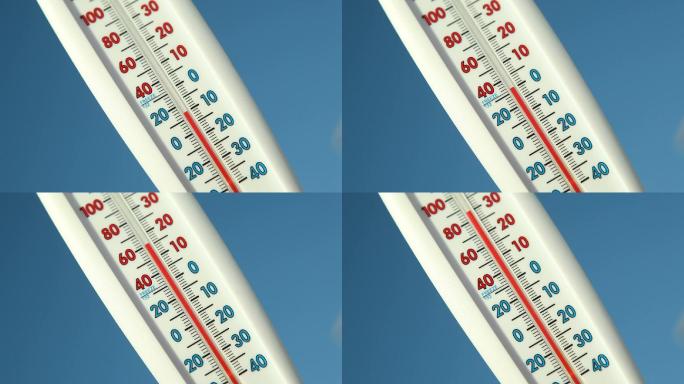 户外温度计对抗蓝天上升的温度