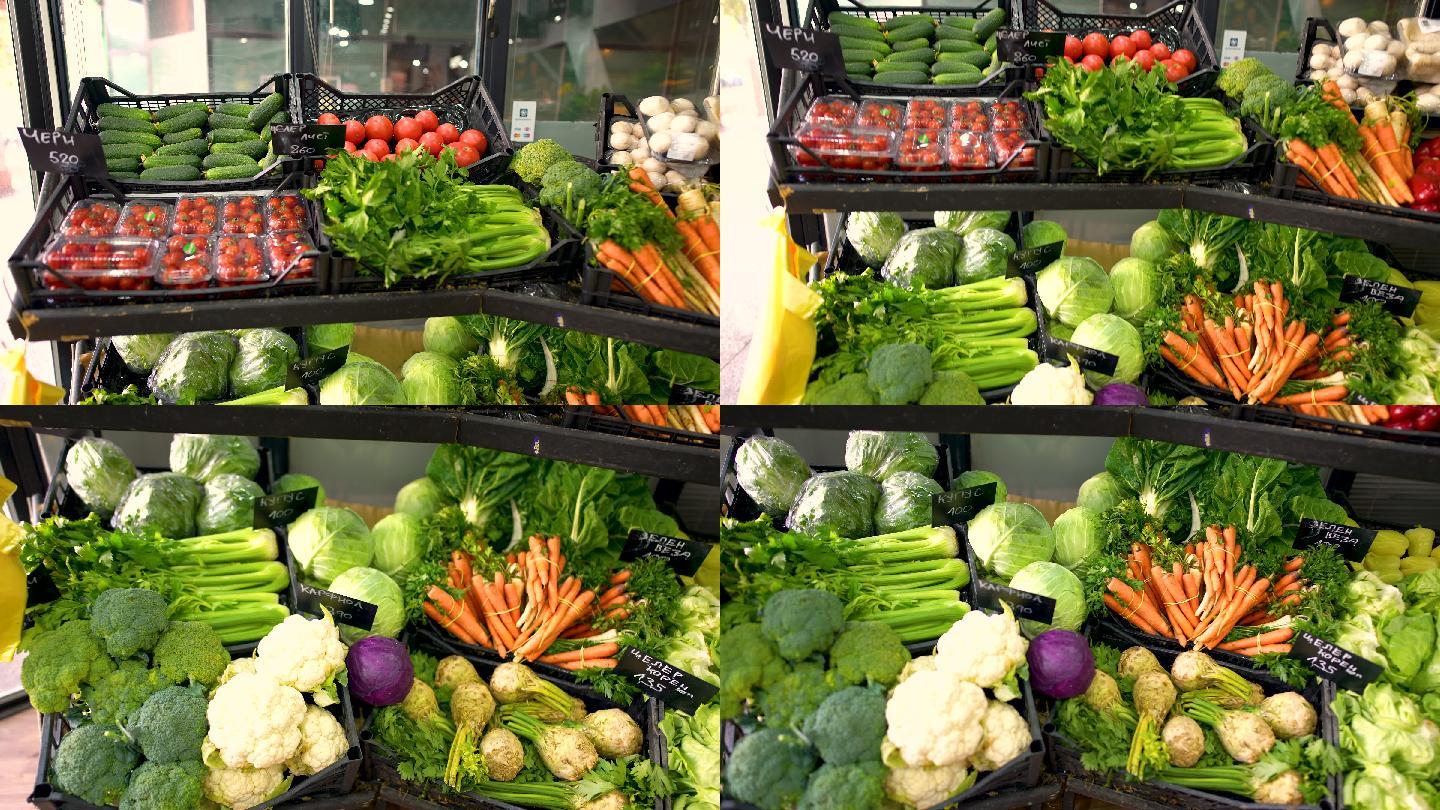 市场摊位上板条箱里的生蔬菜