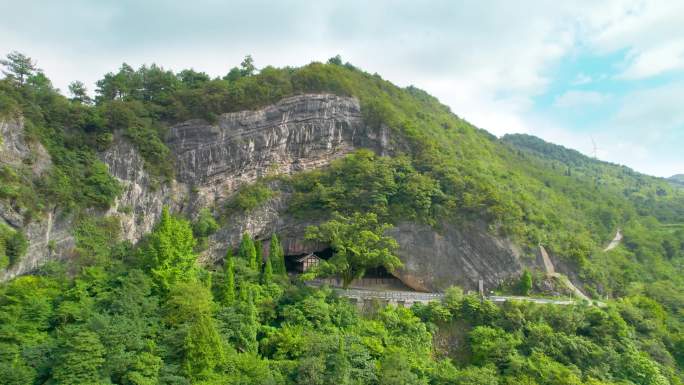 A002游客游览玄天洞景区