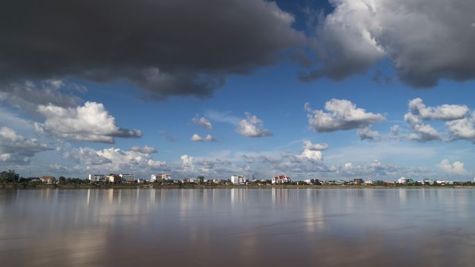 湄公河上的城市景观万象