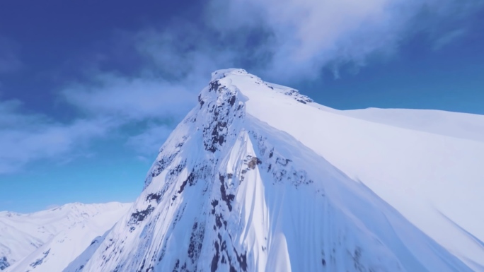 雄伟雪山航拍大气山峰