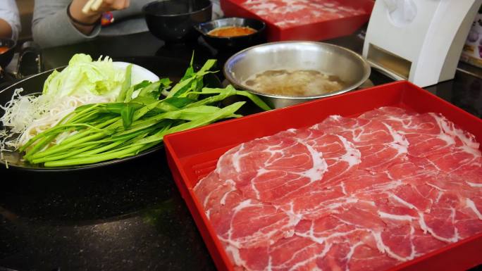 日式料理叫sukiyaki