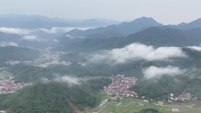 航拍江南浙江绍兴诸暨马剑青山绿水云雾乡村