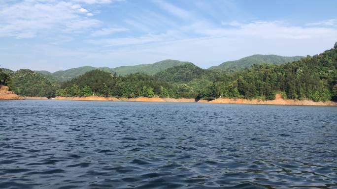 蓝天  绿水  青山  苍翠  阳明湖