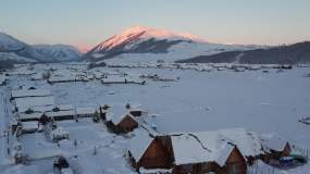新疆阿勒泰禾木冬天雪景视频素材