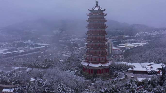 楚雄福塔雪景大雪纷飞银装素裹