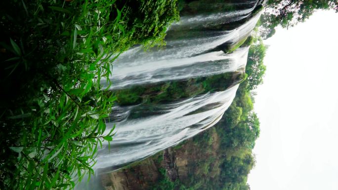 贵州黄果树瀑布伊瓜苏大瀑布河流旅游景区世
