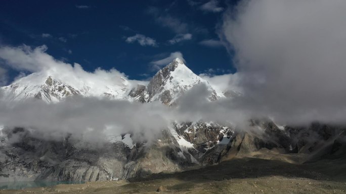 原创 西藏喜马拉雅山脉希夏邦马峰雪山风光