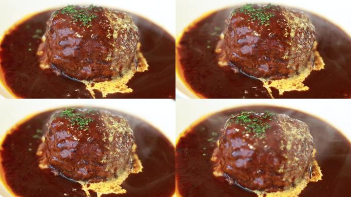 日本的汉堡牛排美食热气腾腾新鲜出炉