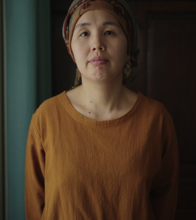 亚洲癌症女性肖像抗癌病人