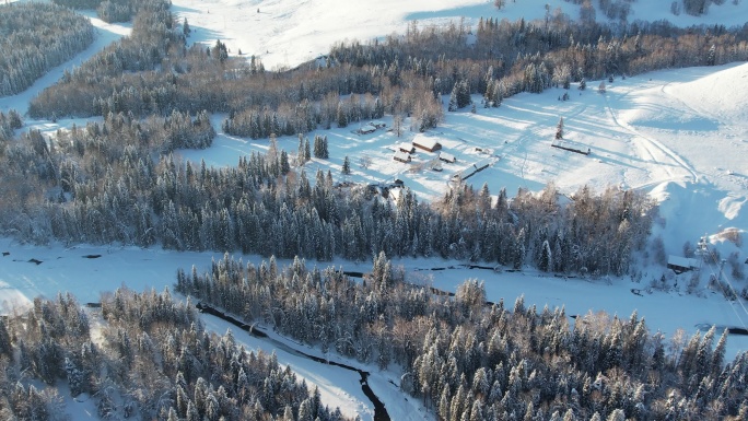 新疆阿勒泰禾木冬天雪景