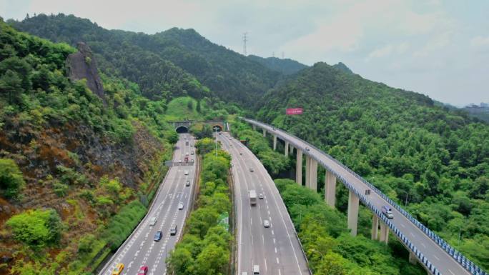 航拍重庆高速公路网