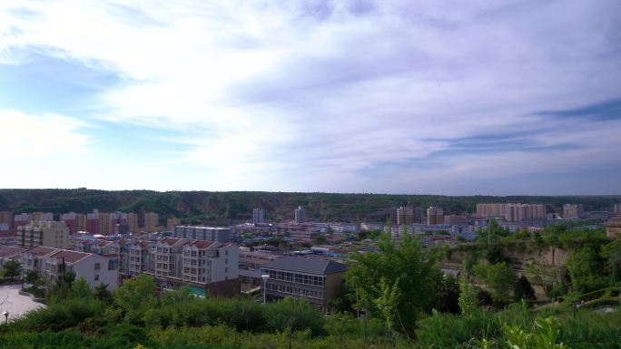 山间城市大景