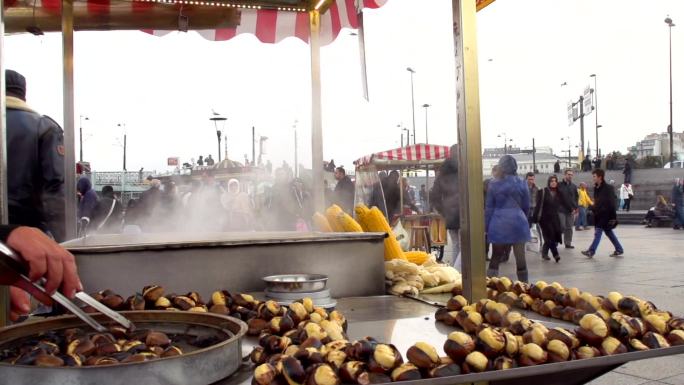 伊斯坦布尔烤栗子市场小贩