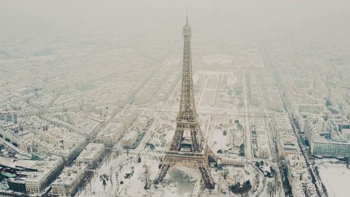 雪下巴黎艾菲尔航空之旅