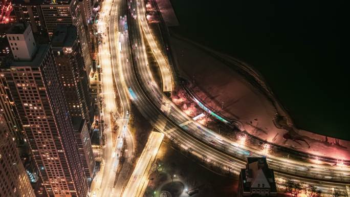 美国伊利诺伊州芝加哥市夜间俯瞰芝加哥城市景观的时间推移