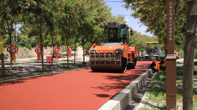 实拍修路压路机道路建设公路修建