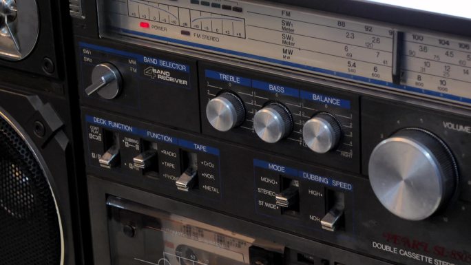 80年代老收音机磁带机记忆声音