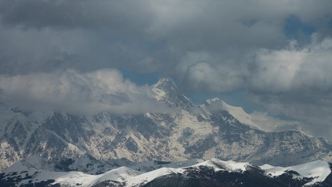 南迦巴瓦峰延时