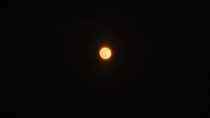 金黄色月亮升起延时摄影4K