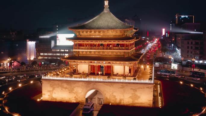 中国日落时分的西安钟楼雄蜂视图