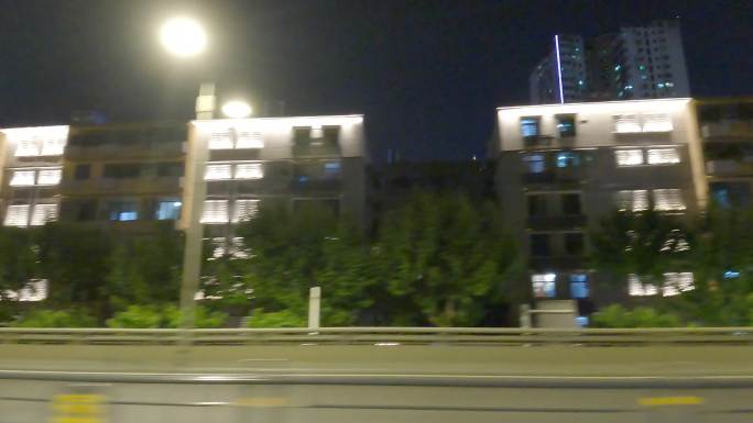 GH080074夜晚武汉建设大道车左空镜