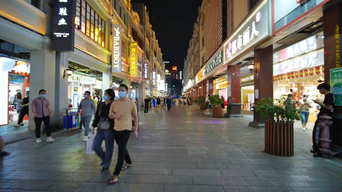 广西南宁兴宁路骑楼老街步行街夜景夜市街景