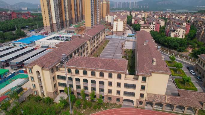 小区配套学校 唯美校园