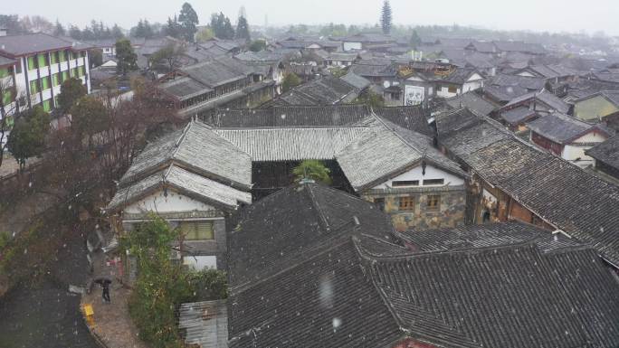丽江古城下雪冬季航拍
