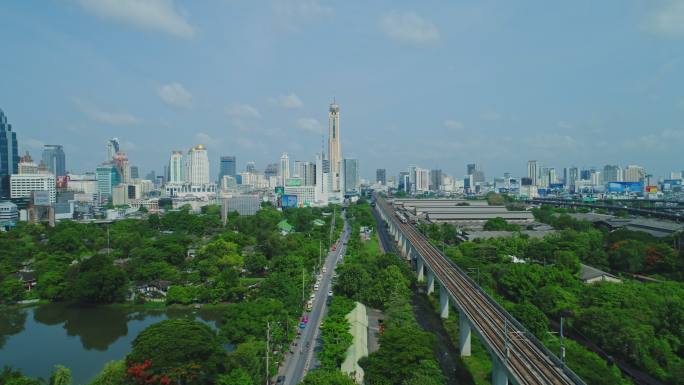 曼谷市中心鸟瞰图，包括泰国地铁线路