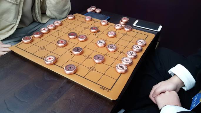 中国象棋比赛对垒