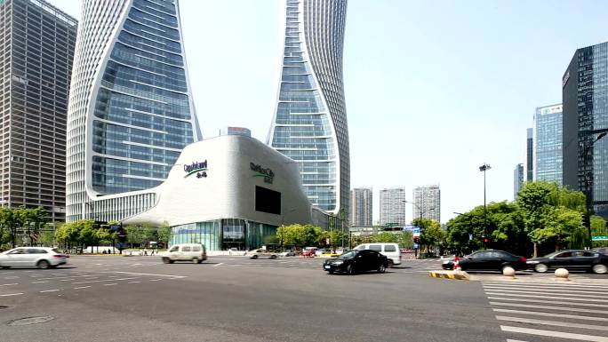 现代城市中心城区的现代建筑