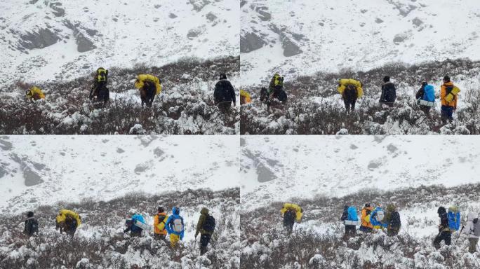 四川阿坝松潘登山队伍马帮风雪中前往大本营