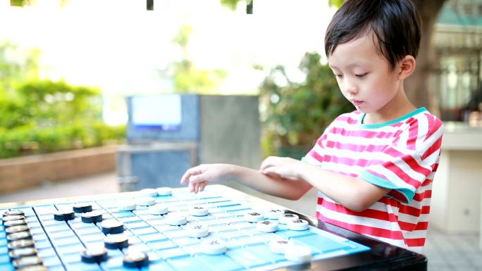 亚洲儿童下棋儿童兴趣象棋学习