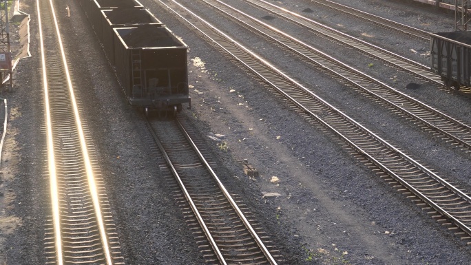 铁路煤炭运输列车铁路货运轨道火车