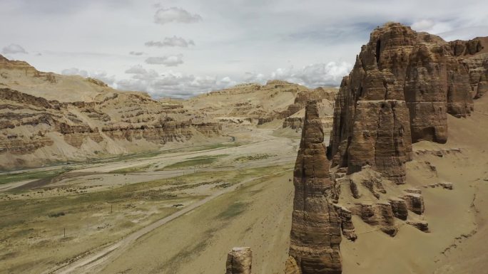 原创 西藏阿里扎达土林旅行自然风光航拍