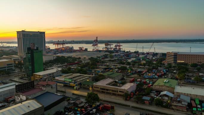 宿务港夜景中的Timelapse，船只装载Timelapse