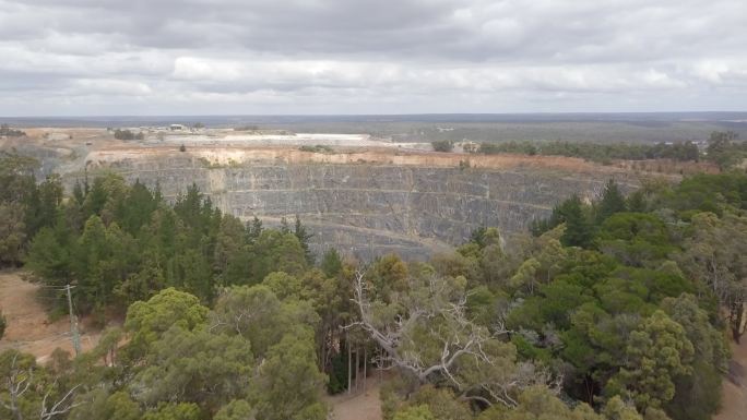 澳大利亚西南格林布什锂矿山