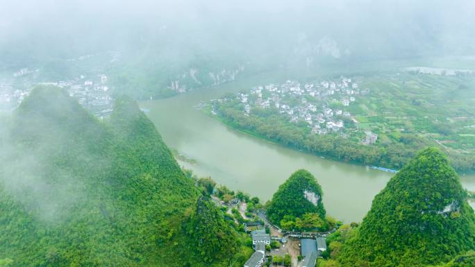 4K延时航拍疫情下桂林烟雨漓江