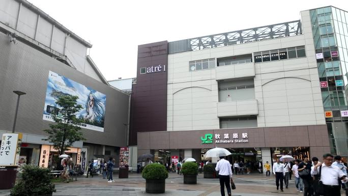 下雨天的日本东京街头空镜