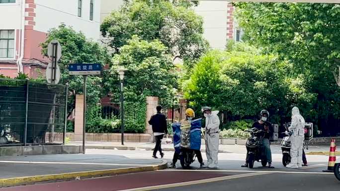 上海疫情 解封街道虹桥220516-4c
