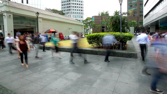 高清延时：游客拥挤新加坡市中心高峰时段莱佛士广场